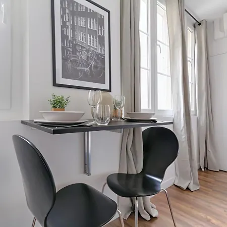 Tbs 311 - Charming In The Heart Of * Paris